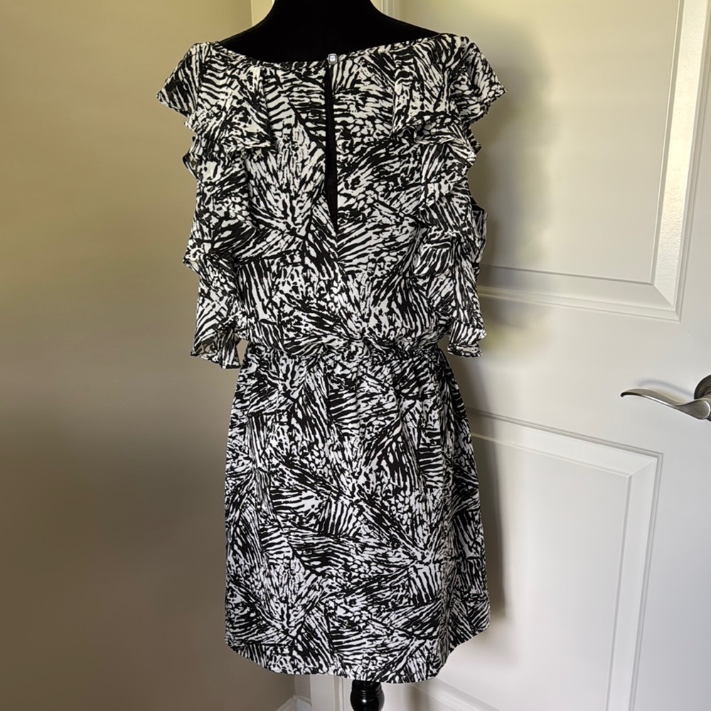 BCBGeneration Ruffles Dress - Picture 6 of 10
